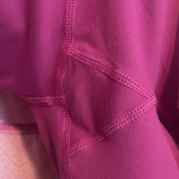 Prana shirt with built in capris - Picture 5 of 6